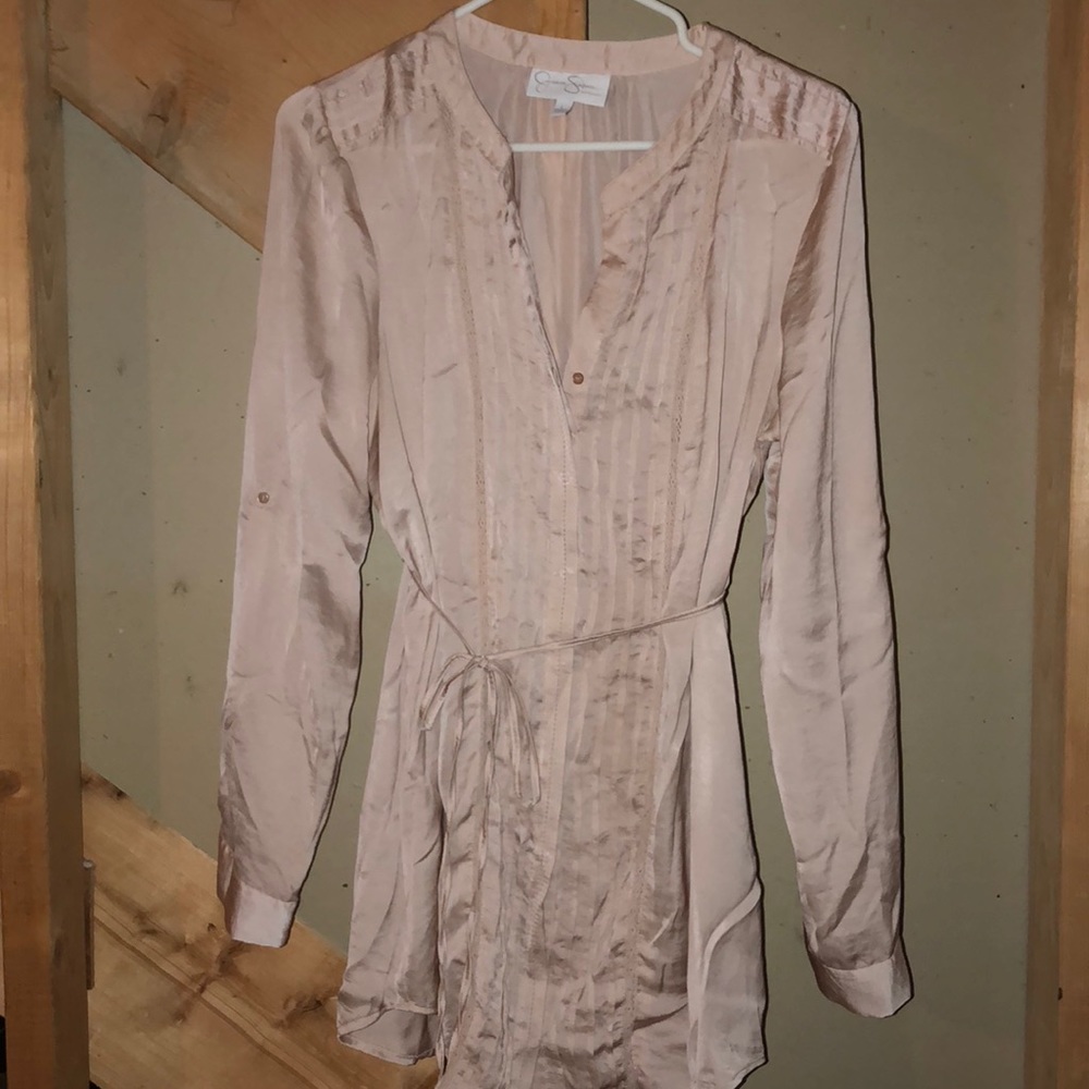 Jessica Simpson maternity top